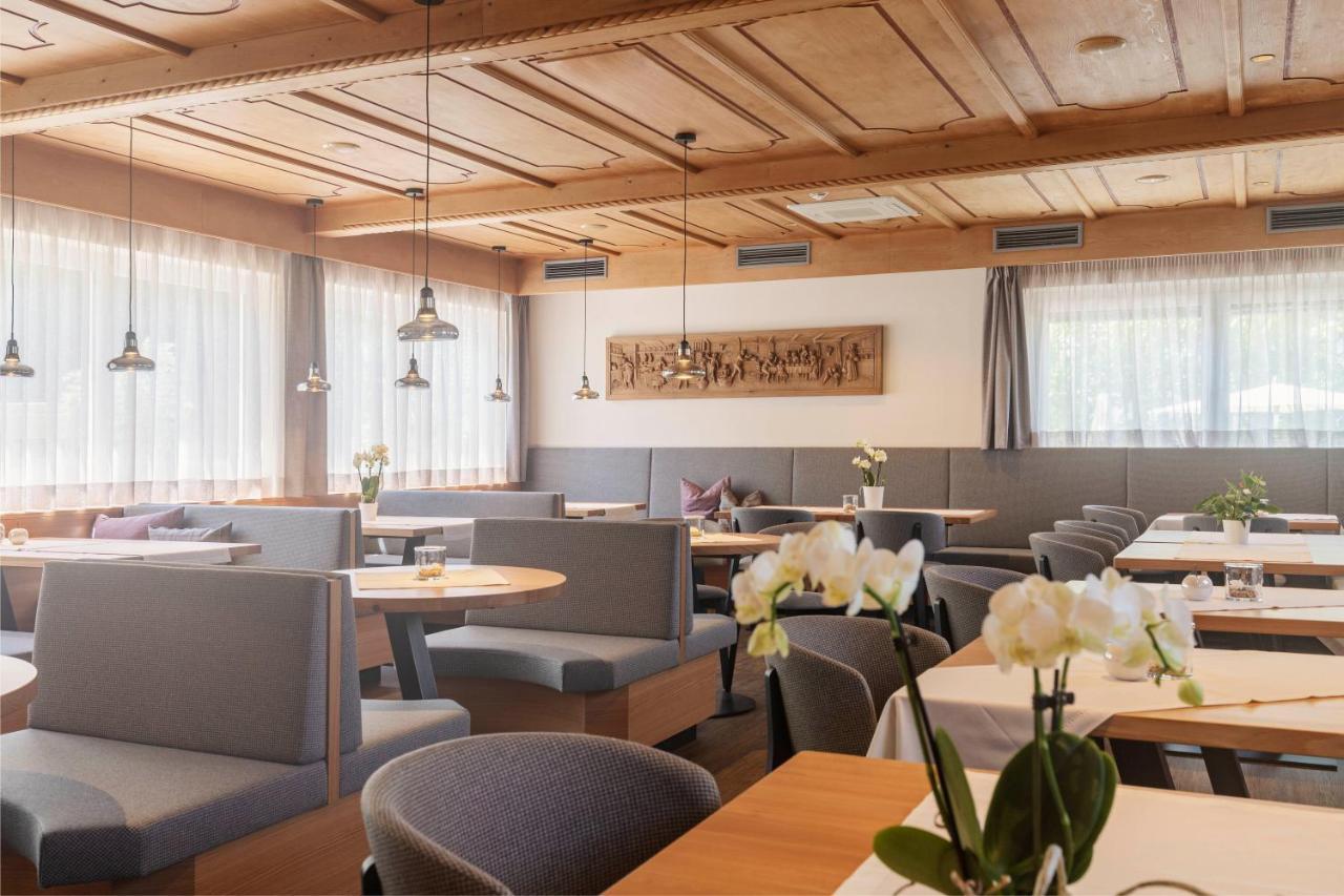 Wanderhotel Teiserhof Funes  Eksteriør billede