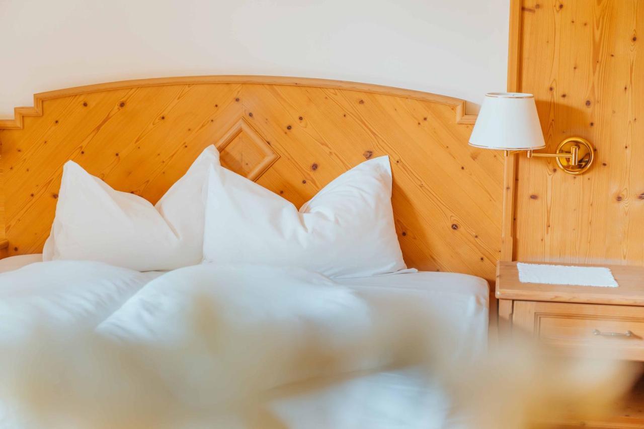 Wanderhotel Teiserhof Funes  Eksteriør billede